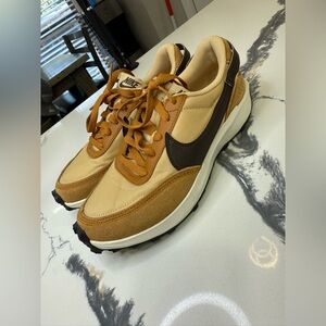 Nike Waffle Debut Shoes Women’s Size 7. 5 Sesame/Baroque Brown Sneakers DH9523